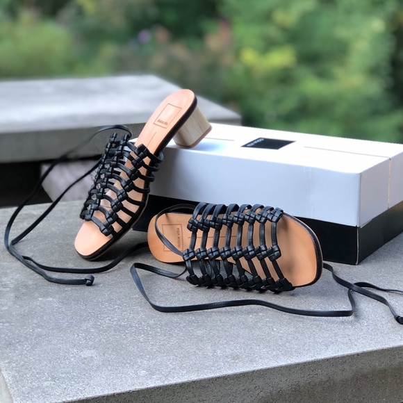 Dolce Vita Shoes - NIB!  Dolce Vita Kai Black Leather Sandals -Sz. 6